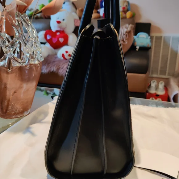 Gorgeous Love Moschino handbag - Picture 3 of 7